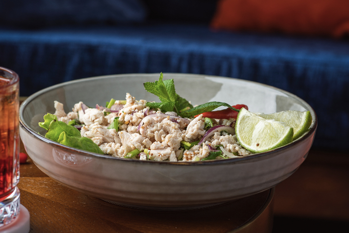 Salade aux Epices et Oignons (Poulet ou Canard) - LE SIL'O Thaï Restaurant