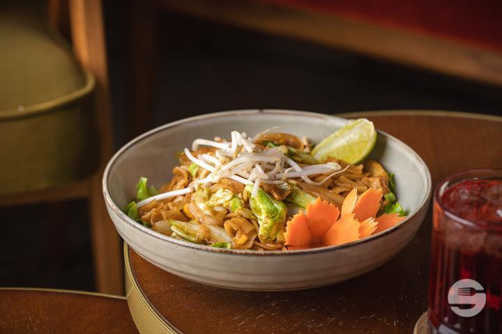 Pad Thai au Tofu et Légumes - LE SIL'O Thaï Restaurant