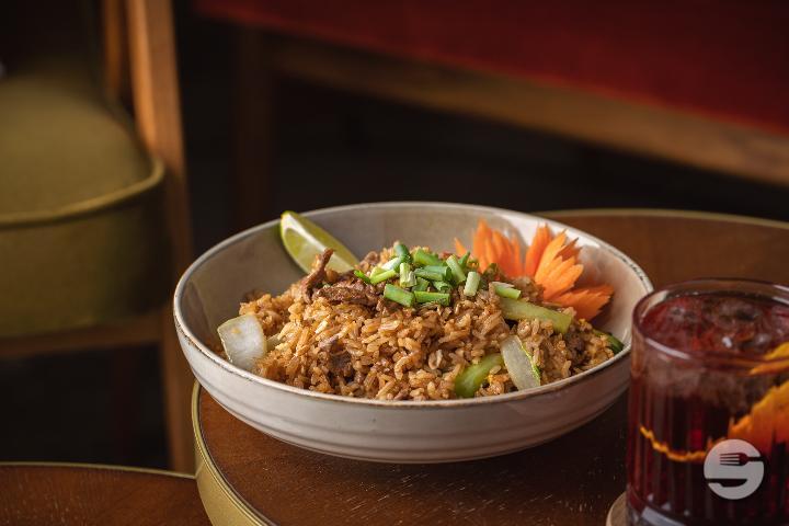Riz Sauté au Bœuf, Poulet ou Crevettes - LE SIL'O Thaï Restaurant