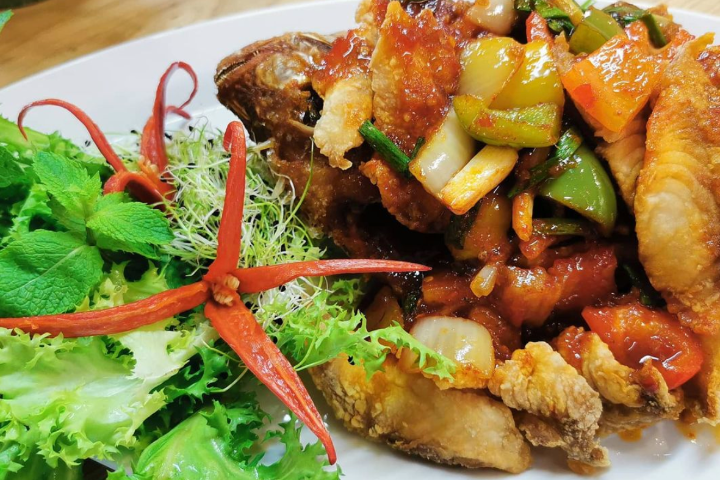 Pad Preaw Waan - Thai Style Take Away