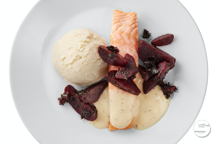 Salmon fillet with lemon dill sauce - IKEA Restaurant Vernier