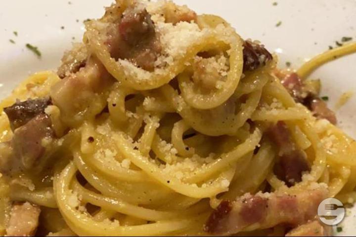 Spaghetti Carbonara - Le Tivoli