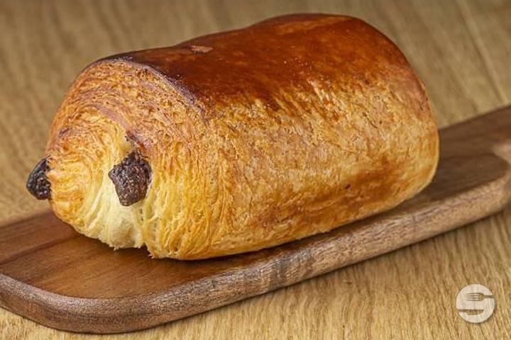Pain au Chocolat - Tudor Pâtisserie