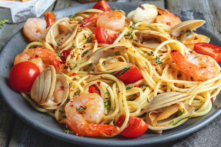 Spaghetti Frutti di Mare - La Stella Pizza & Pasta
