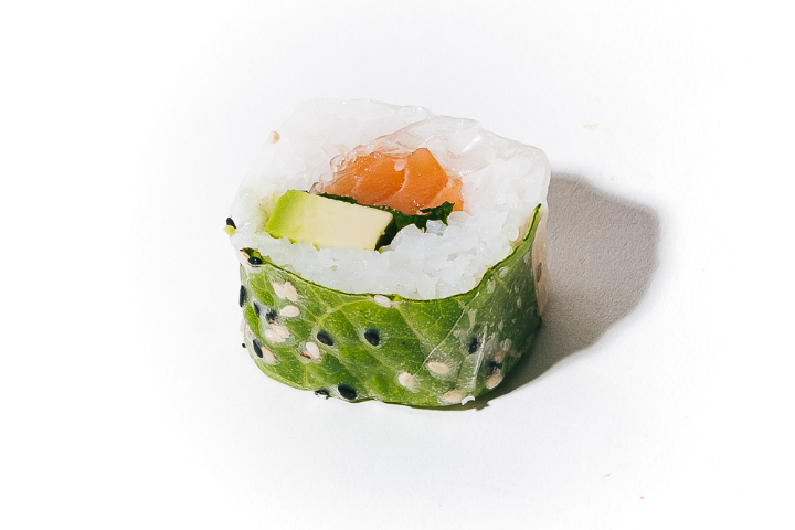 Spring Roll Salmon Avocado Mint - Haiku Asian Cuisine & Sushi - Roche