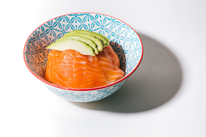 Chirashi Salmon Avocado - Haiku Asian Cuisine & Sushi - Roche