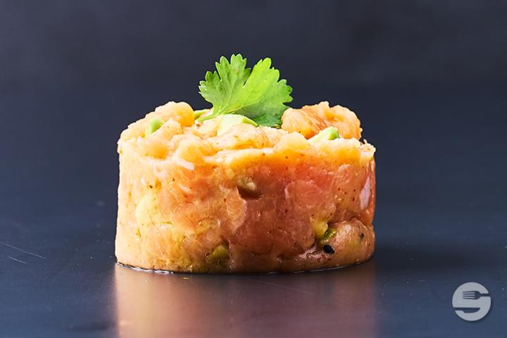 Salmon Tatar - Yooji's Bahnhofstrasse