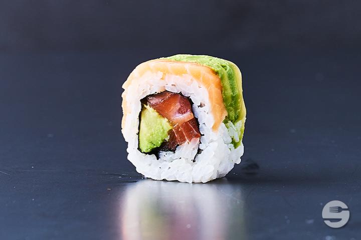 Salmon Rainbow (4 pcs.) - Yooji's Bahnhofstrasse