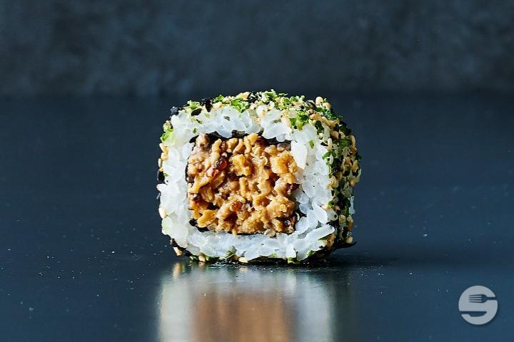 Seitan Inside Out (8 pcs) - Yooji's Bahnhofstrasse