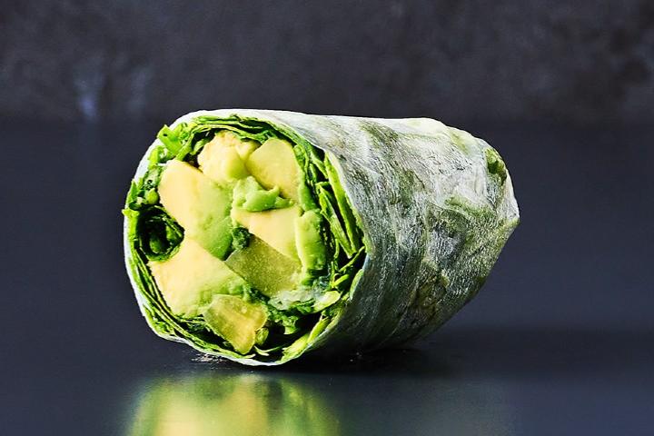 Avocado Salad Wrap (4 pcs.) - Yooji's Bahnhofstrasse
