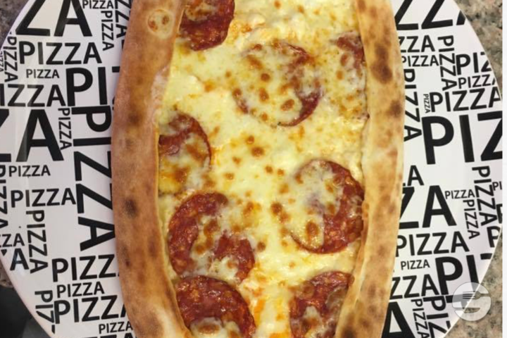 Pide mit Käse und Poulet - Best Pizza Kurier