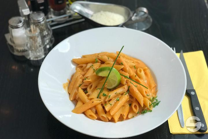Penne Pesto - Pizzeria Rom