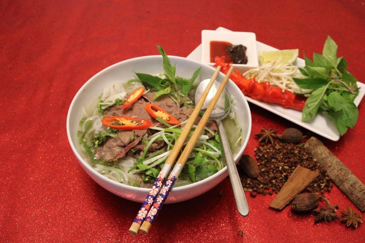 Phở - Vietnam Street Food