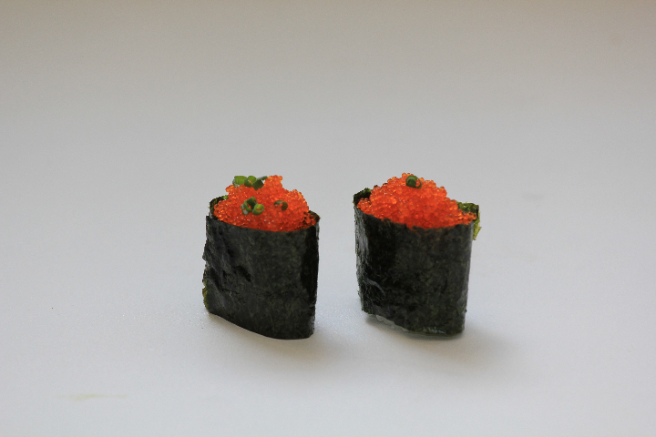 12. Tobiko - Isushi
