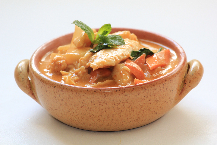 146. Red Curry Chicken - Isushi
