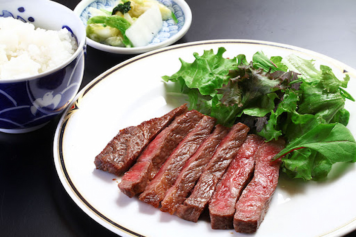 156. Grilled Beef Fillet with Teriyaki Sauce - Isushi