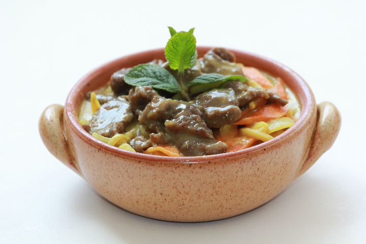 158. Yellow Curry Beef - Isushi