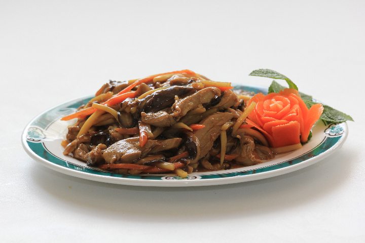 176. Duck with Mushrooms and Bamboo Sprouts - Isushi