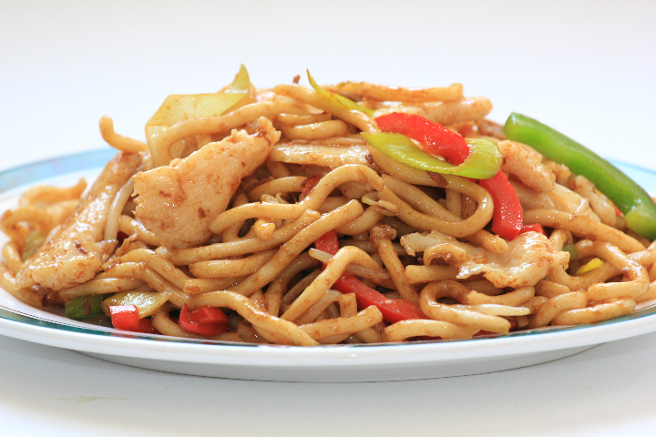 205. Stir-Fried Udon with Chicken - Isushi