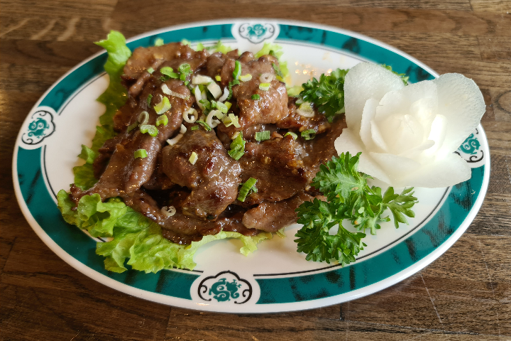 Bœuf à l'ail - Isushi