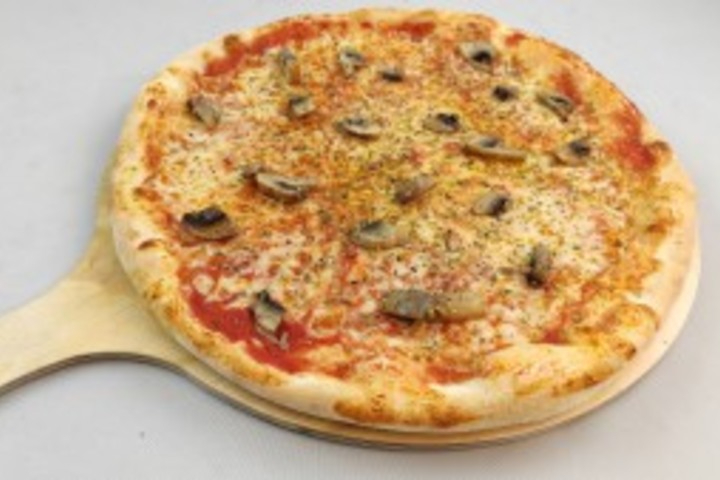 Pizza Funghi - Restaurant Lalina
