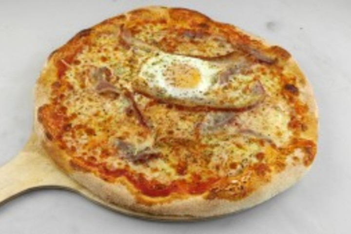Pizza Carbonara - Restaurant Lalina