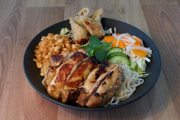 Beau Bun lemongrass chicken ✌🏼 - Beau Bun by Food Act