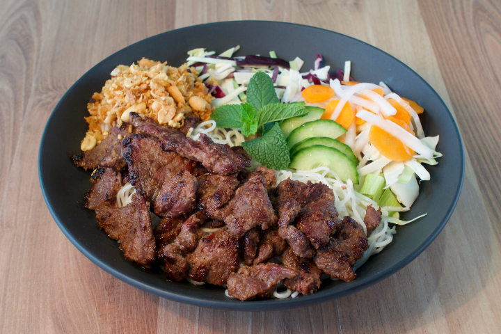 Joli Bun Beef 🤗 - Beau Bun by Food Act