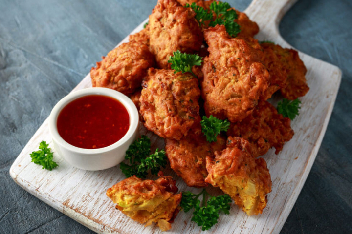 Jhinga Pakoda (4 pieces) - Cloves