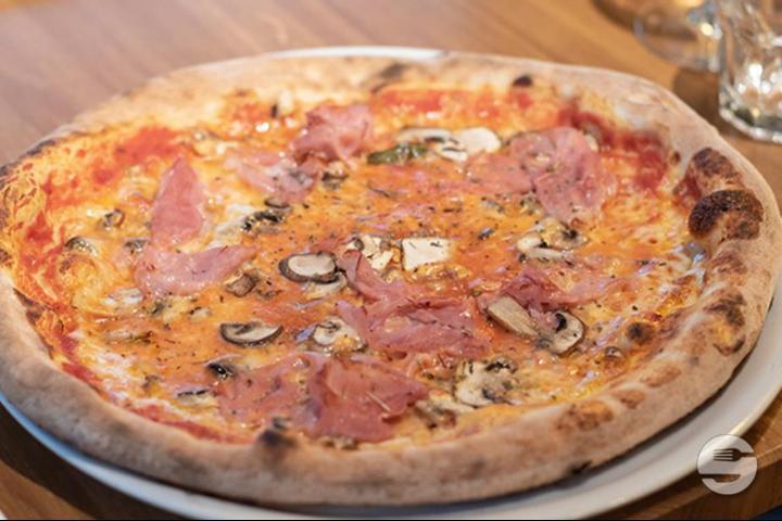 Ham Mushrooms - Etna Pizza 2