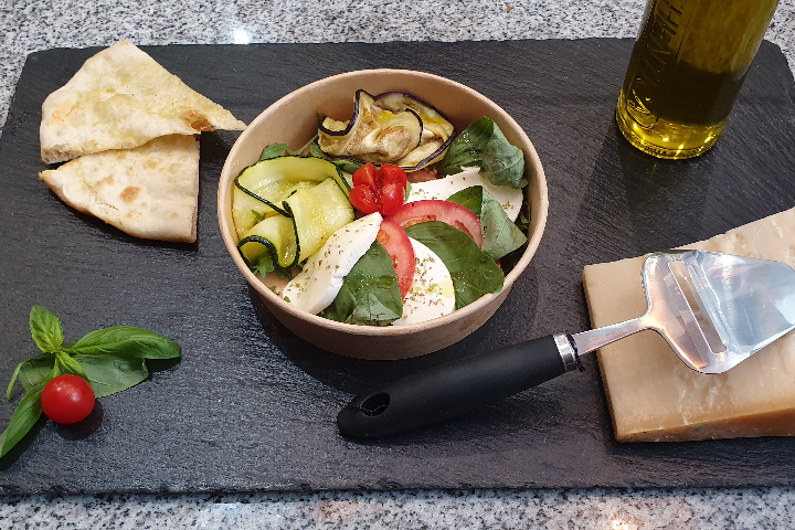 Caprese Salad - Emirates Pizza