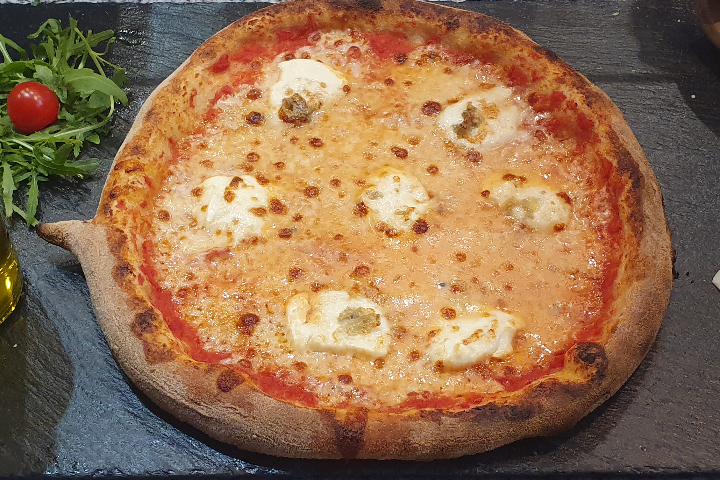 Quattro Formaggi - Emirates Pizza