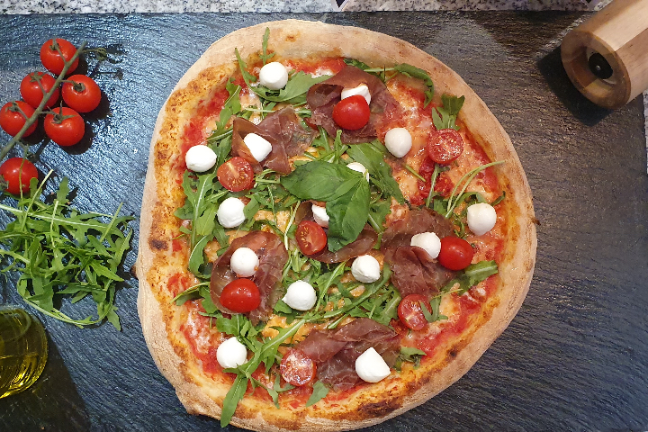 Imbufalita - Emirates Pizza