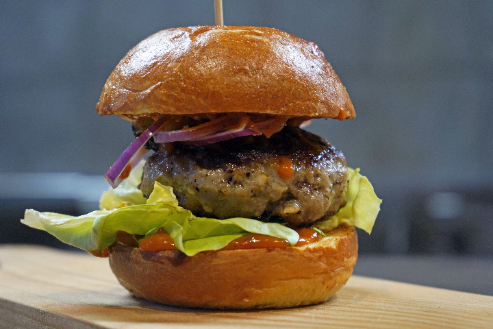 Beef Burger 180g - Frisch & Frech