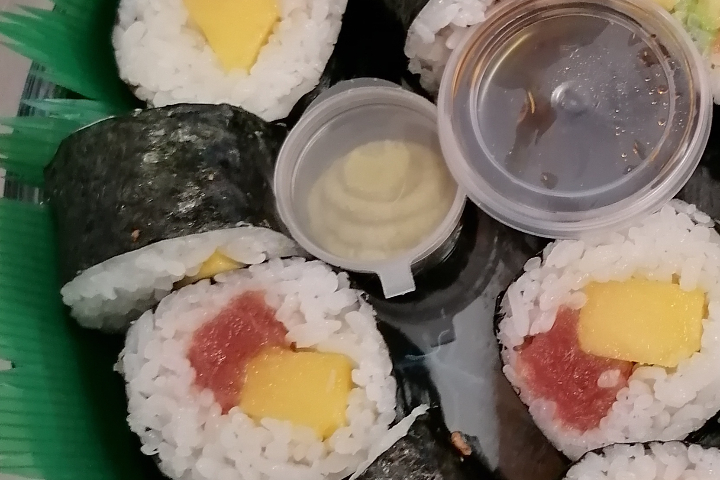 Futomaki Tonno e Mango - Sushiway