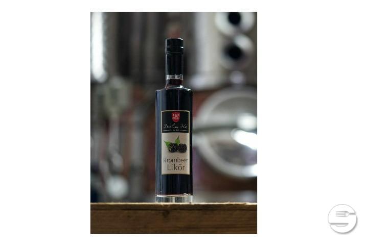 Blackberry liqueur - Hofmärcht Hotzenhof