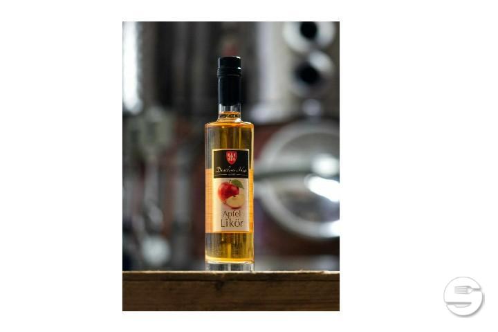 Apple liqueur - Hofmärcht Hotzenhof