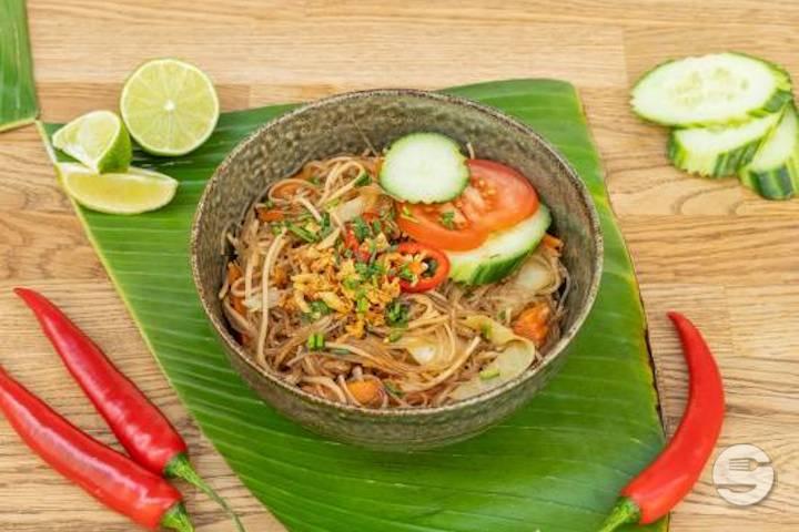 190. Fried Noodles with Vegetables - Restaurant Bonbon