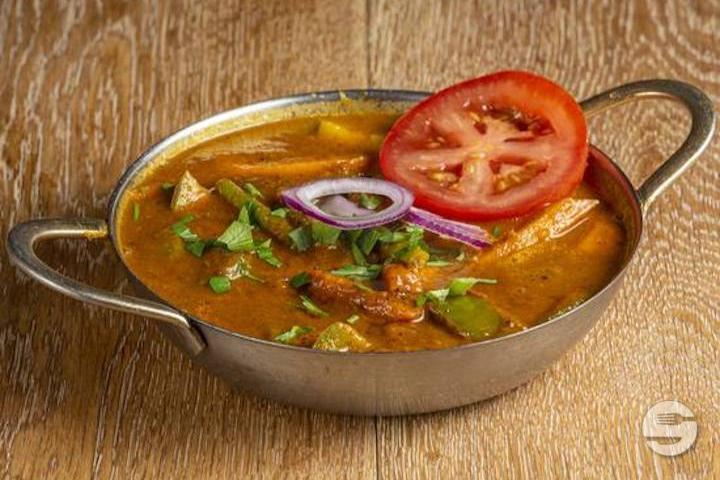 173. Fish with Red Curry - Restaurant Bonbon