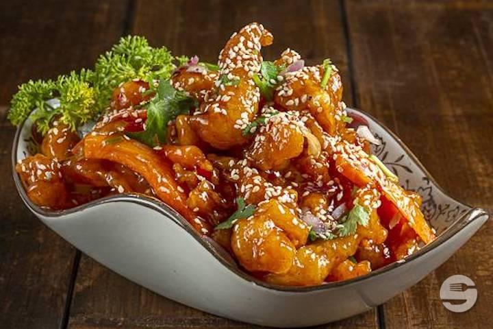 162. Duck with Pineapple Sauce - Restaurant Bonbon