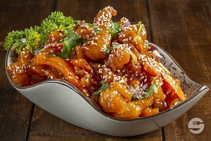 164. Duck with Red Curry - Restaurant Bonbon