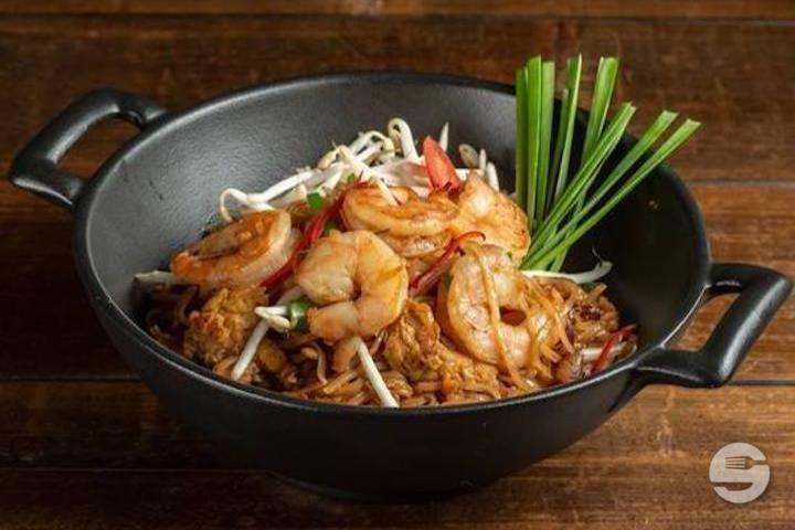 154. Shrimps with Lemon Grass - Restaurant Bonbon