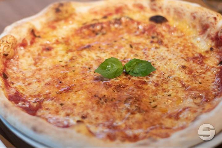 Pizza Margherita - On My Way Take Away