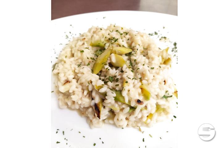 Risotto agli Asparagi - Gusto Antico Gastronamia