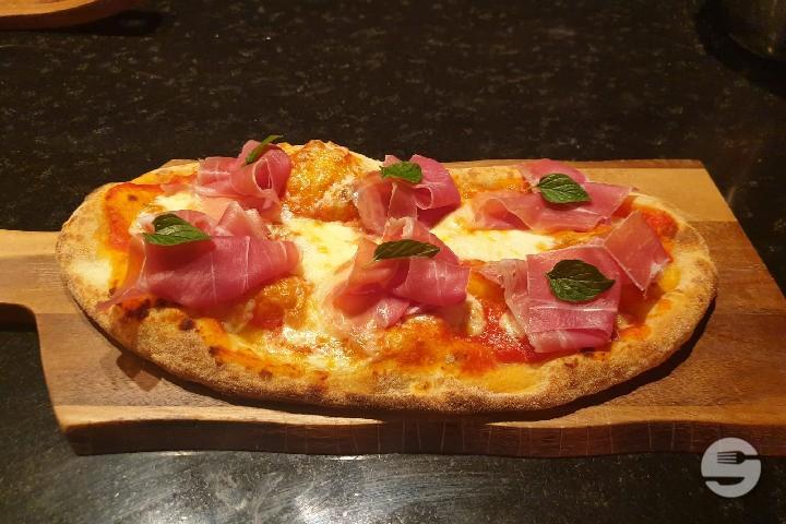 PINSA PROSCIUTTO - BACiO della Mamma