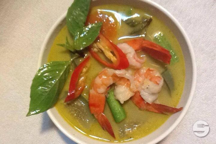 Crevettes au Curry Vert - Pad Thai