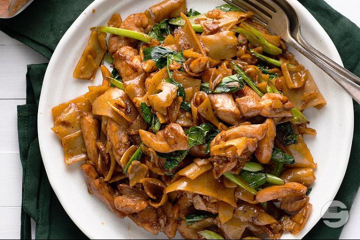 Nouilles Sautées au Sauce Soja - Pad Thai