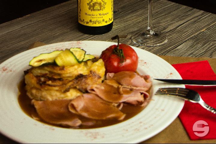 Viande de porc mijotée en suace - Sel & Braise