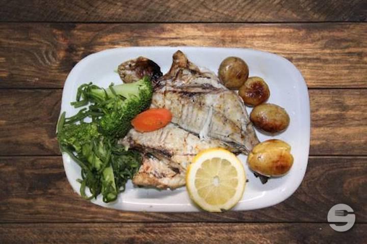 Dorade Grillée - Sel & Braise