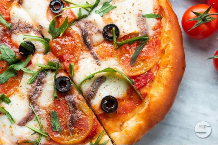 Pizza Balance - Sidewalk Café